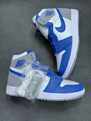 Men's Classic Sneakers