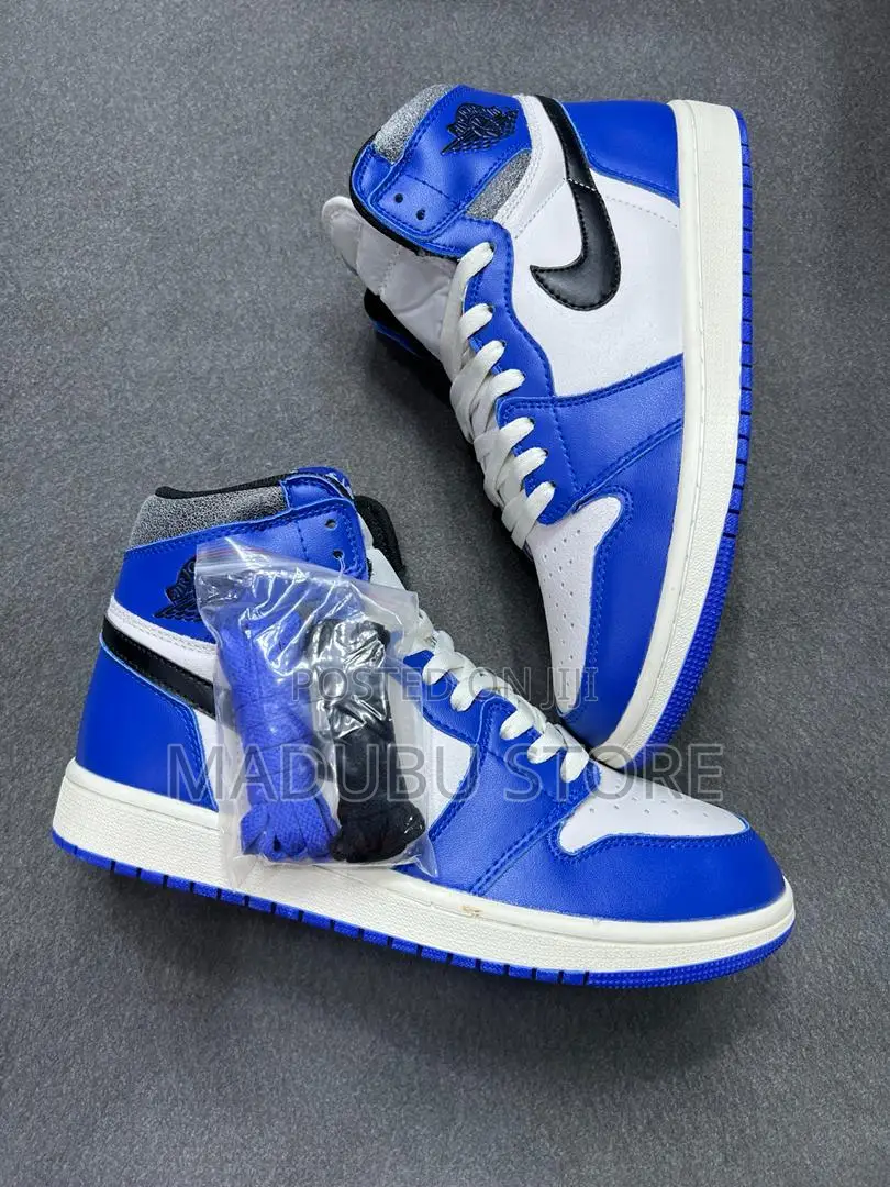 Men's Classic Sneakers