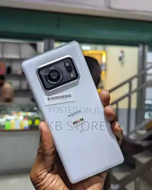 Sharp Aquos R6 128 GB White