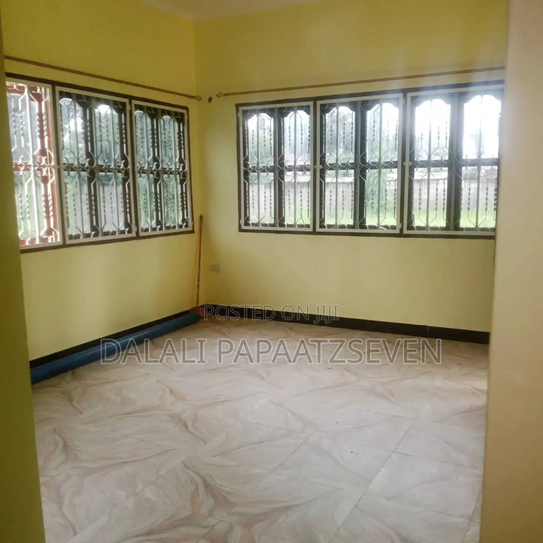 3bdrm Apartment in Dalalipapaatzseven, Kinondoni for rent