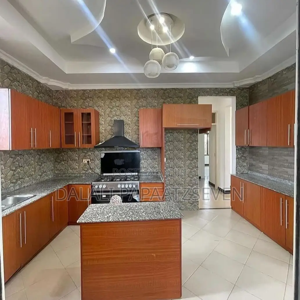3bdrm House in Dalalipapaatzseven, Kinondoni for rent
