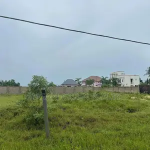 1100 Plot for Sale at Bahari Beach