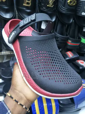 Unisex Crocs Material Rubber Original