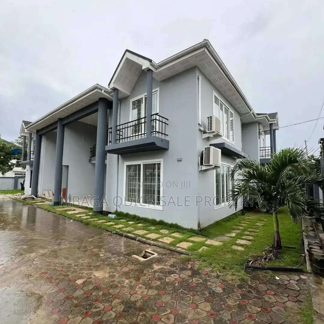 4bdrm House in Mbez Beach for rent