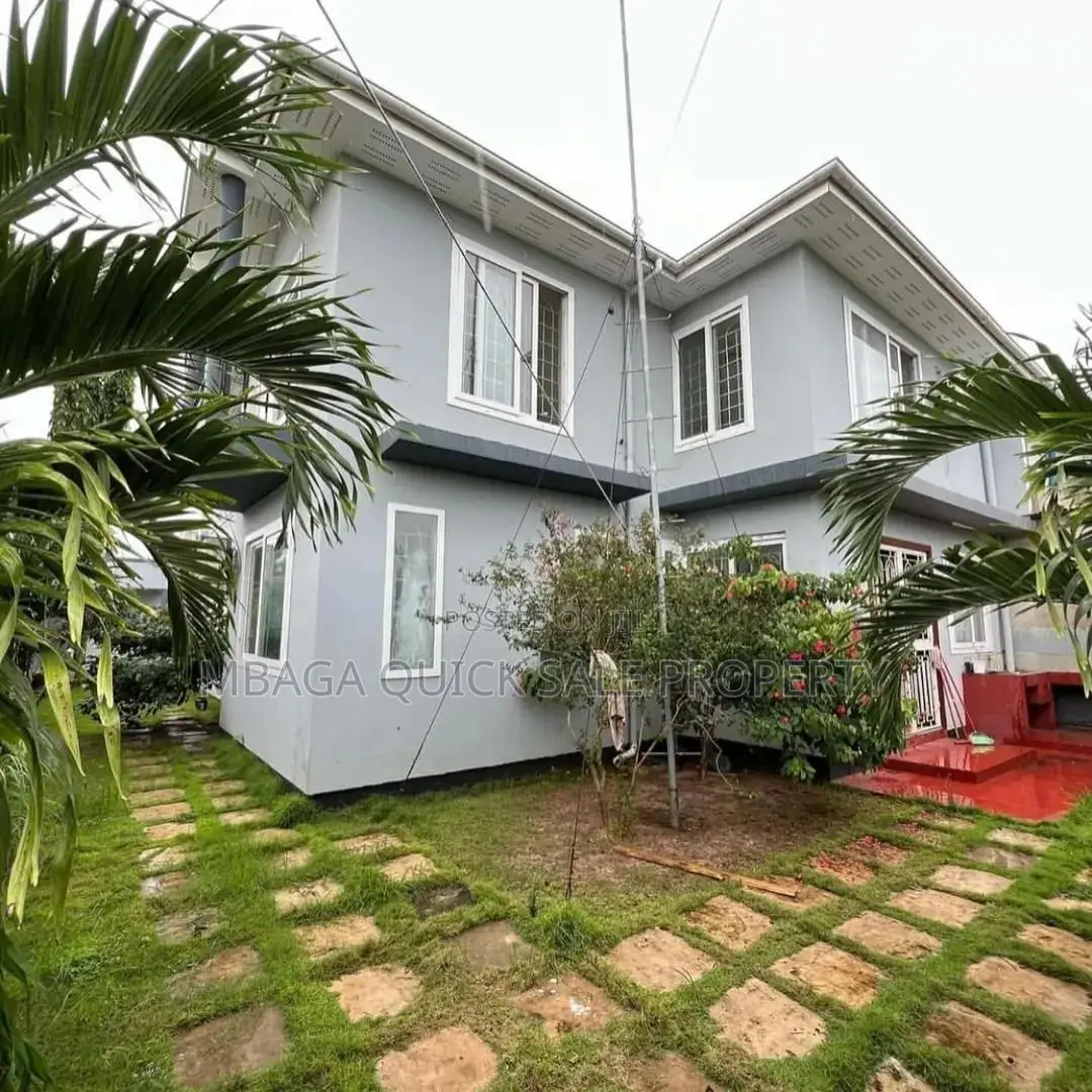 4bdrm House in Mbez Beach for rent