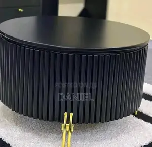 Coffee Table Nyeusi Na Nyeupe