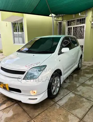 Toyota IST 2005 White