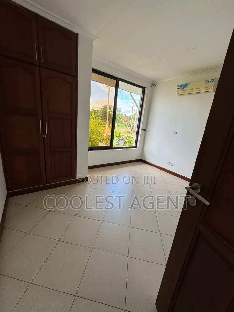 3bdrm Villa in Mbezibeach, Kinondoni for rent