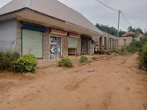 8bdrm House in Chanika for sale