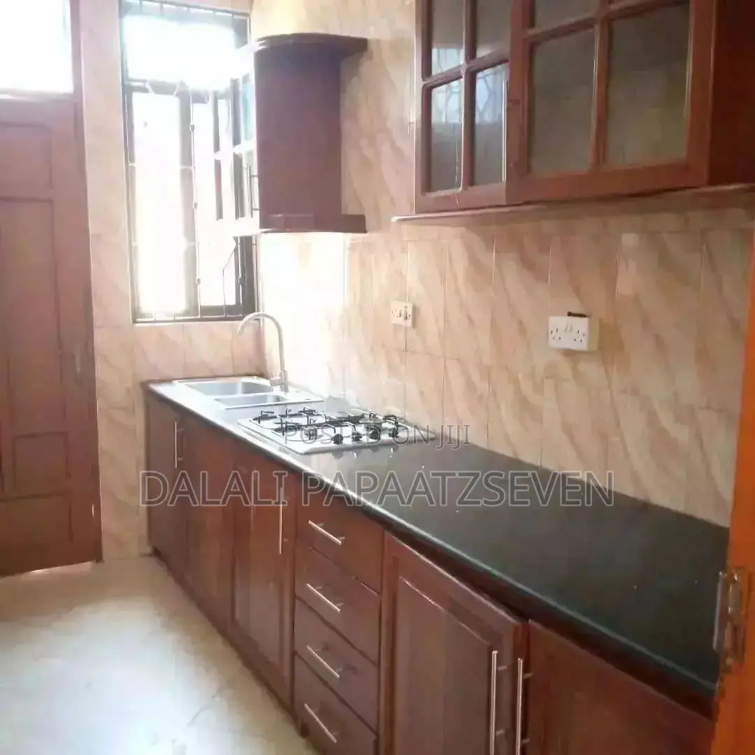 2bdrm Apartment in Dalalipapaatzseven, Bunju for rent