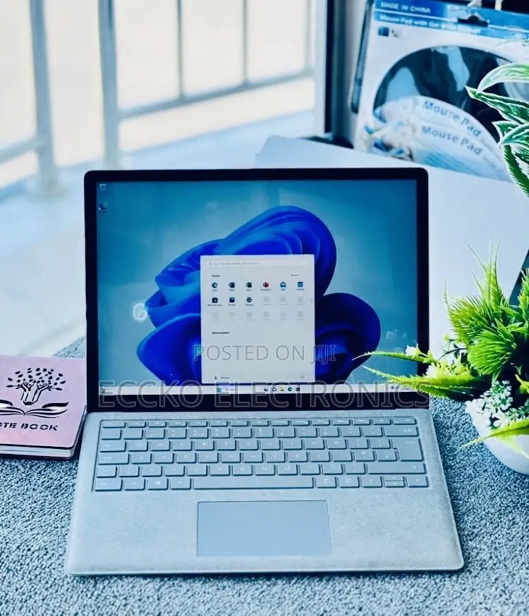 Laptop Microsoft Surface Laptop 2 8GB Intel Core I5 SSD 256GB