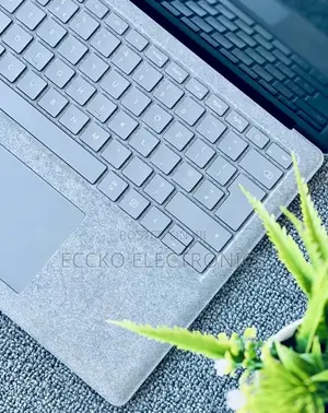 Laptop Microsoft Surface Laptop 2 8GB Intel Core I5 SSD 256GB