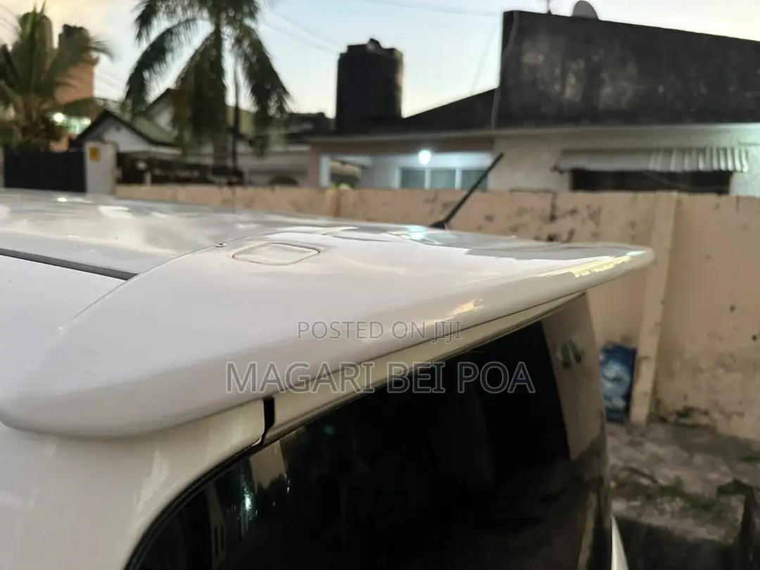 Toyota Ractis 2017 White