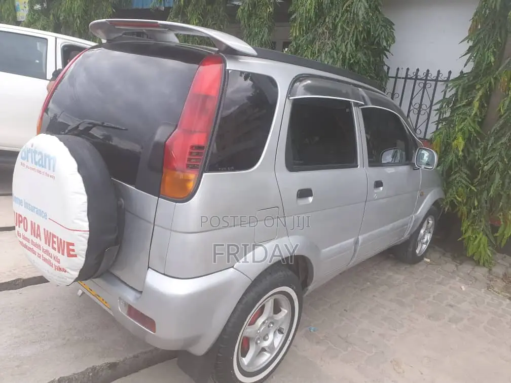 Toyota Cami 2004 Silver