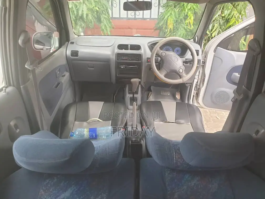 Toyota Cami 2004 Silver