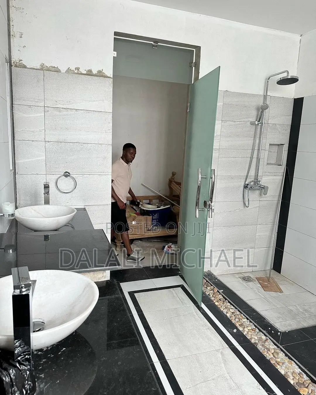 5bdrm Villa in Mikocheni for rent