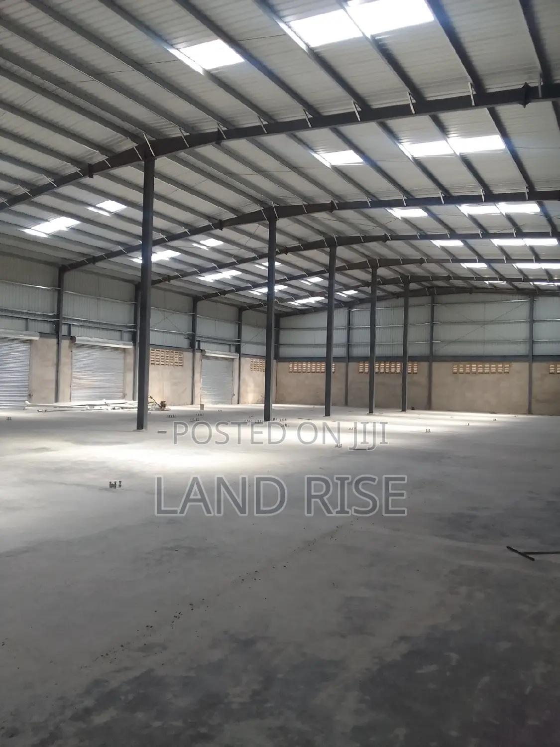 Warehouse in Tegeta SQM 2400