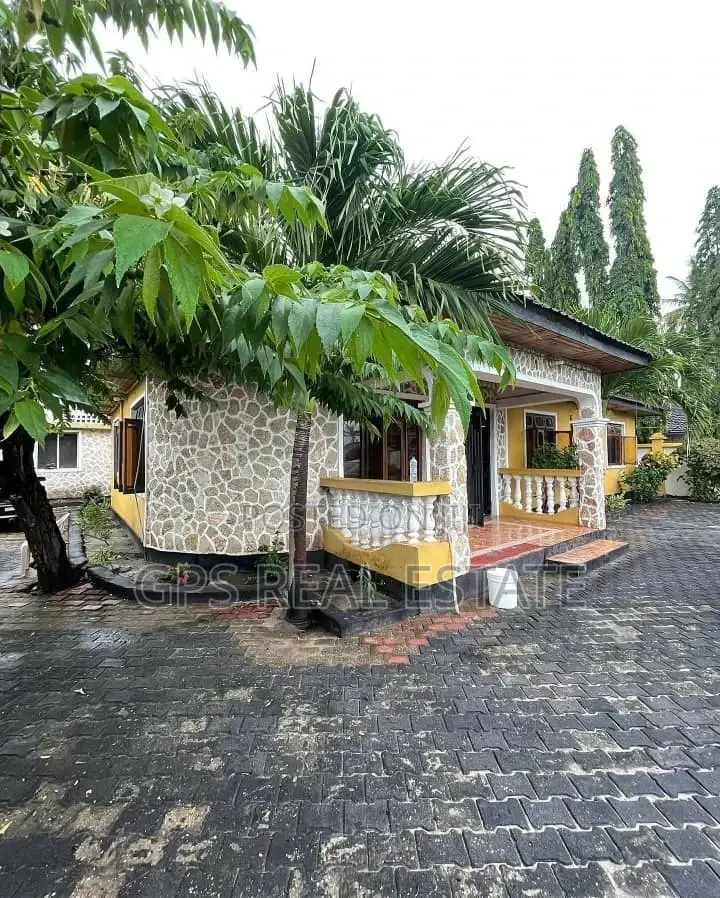 3bdrm House in Mbezi Beach, Kinondoni for sale