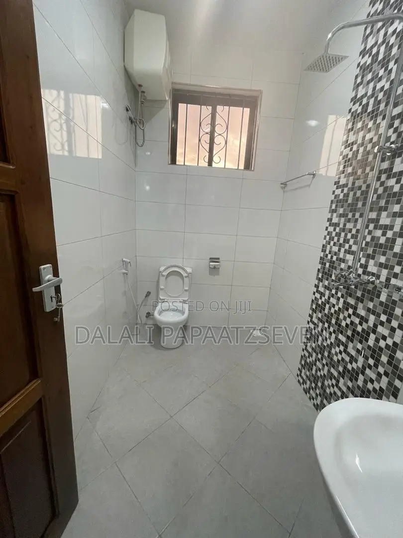 2bdrm Apartment in Dalalipapaatzseven, Kunduchi for rent