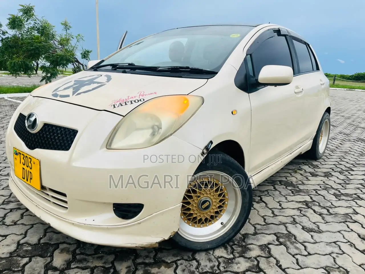 Toyota Vitz 2006 Ivory