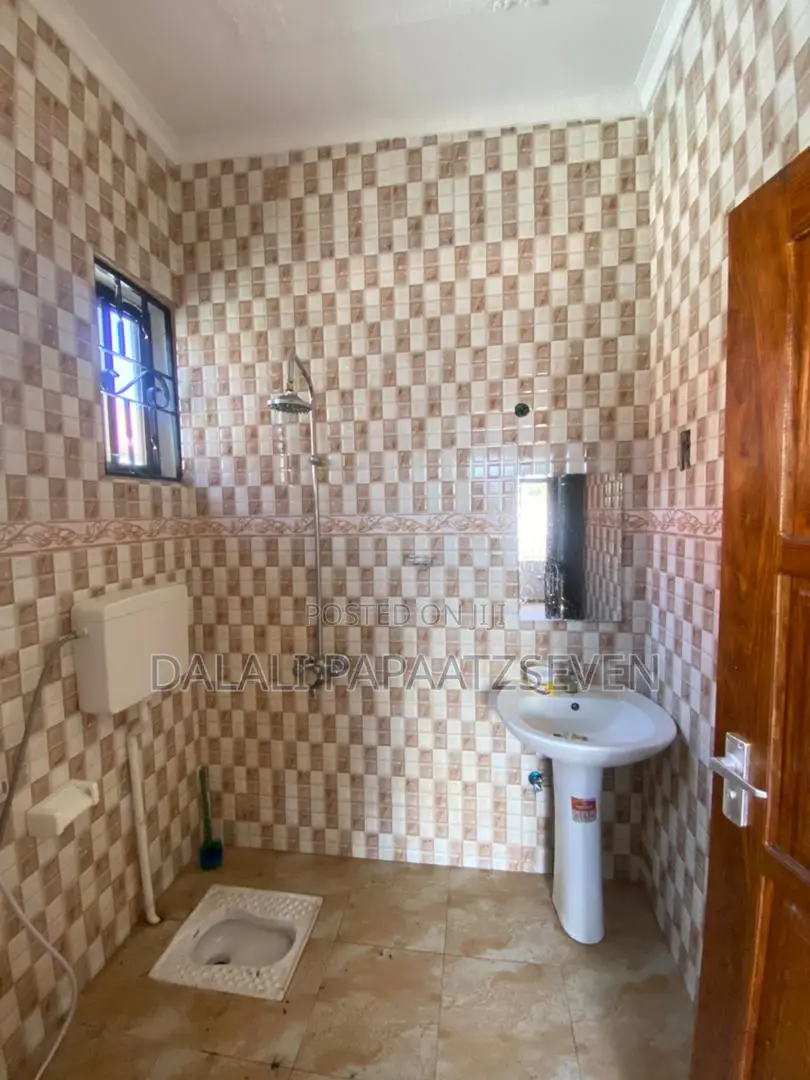 3bdrm House in Dalalipapaatzseven, Mbweni for rent