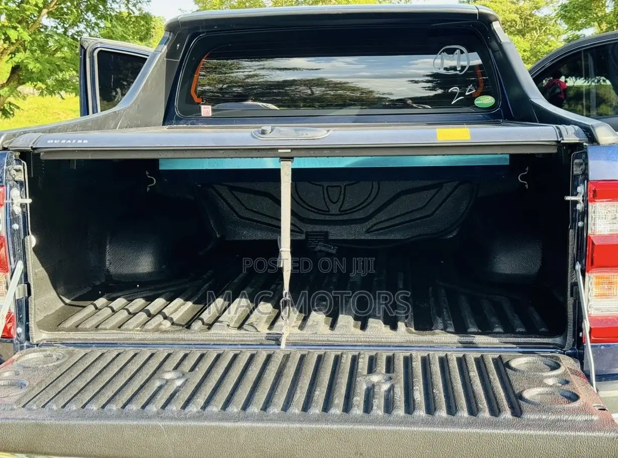 Toyota Hilux 2.4 Diesel 2020 Blue