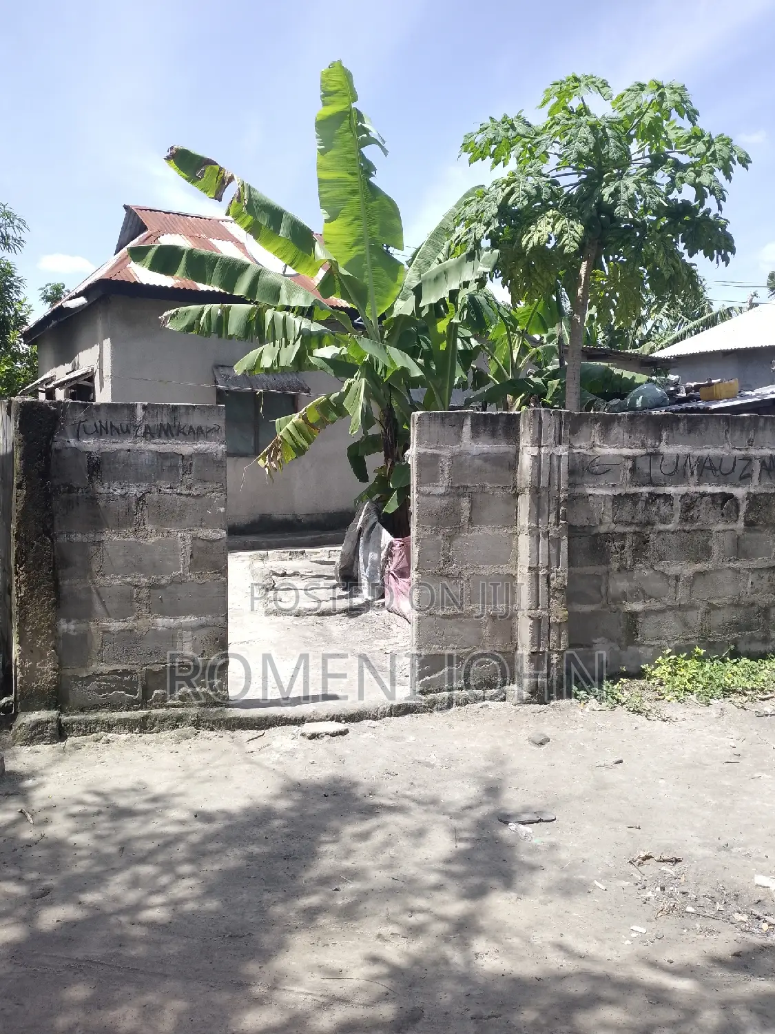 6bdrm House in Tanzania Dsm Ukonga for sale