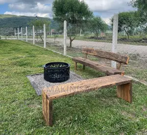 Garden Benchi Nzuri Sana
