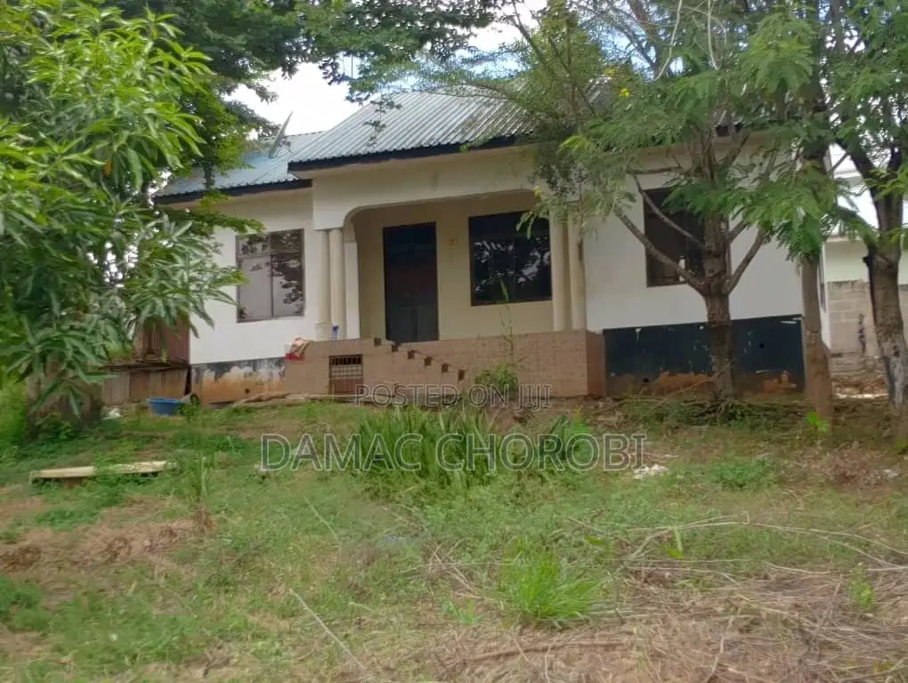 Plot Zuri Sana Inuzwa Luguruni