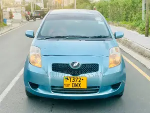 Toyota Vitz 2006 Blue