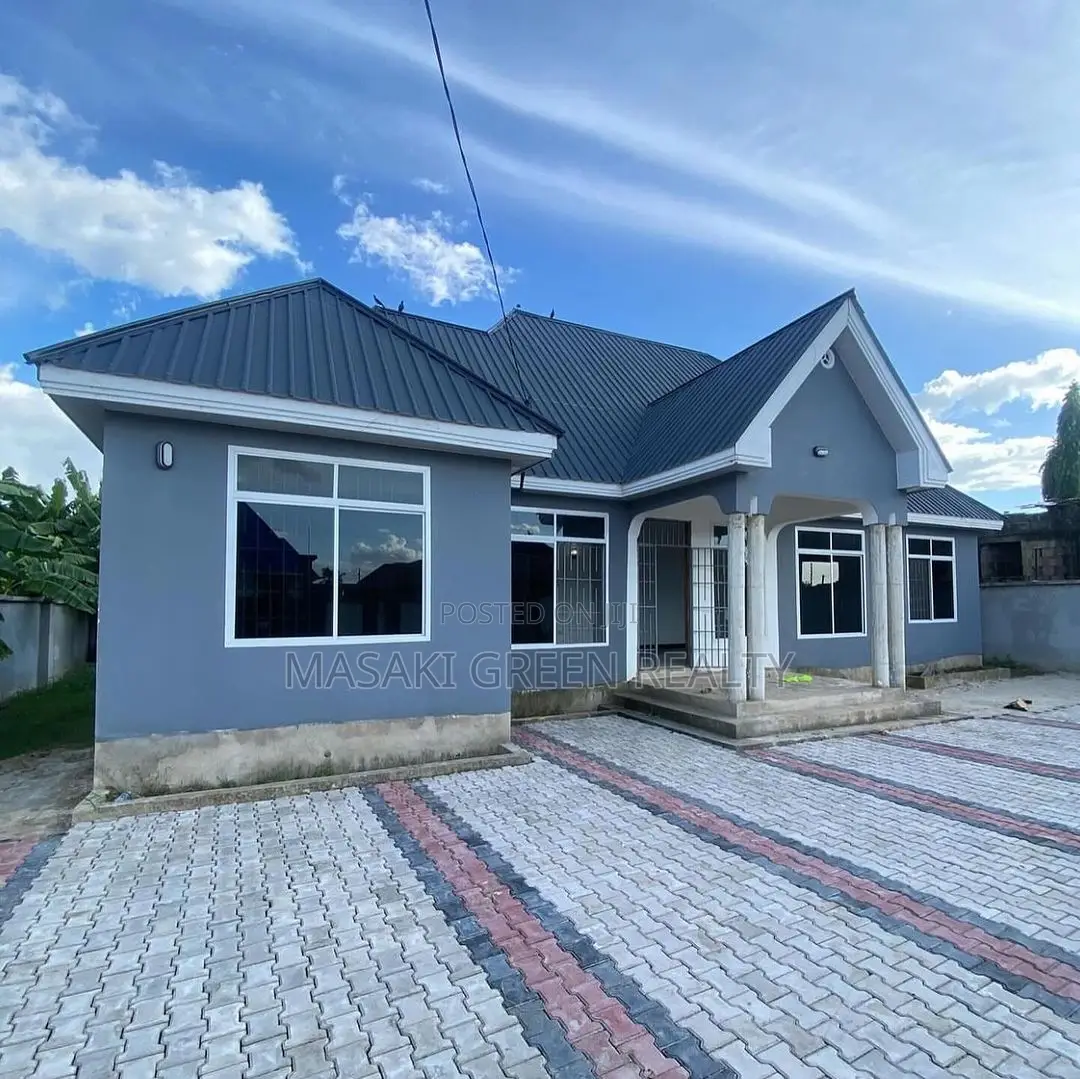 4bdrm House in Mbweni Malindi, Kinondoni for sale