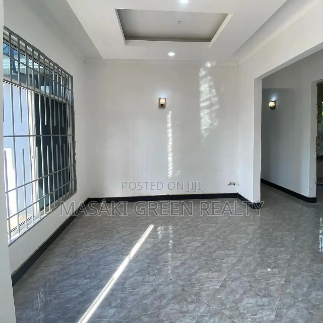 4bdrm House in Mbweni Malindi, Kinondoni for sale