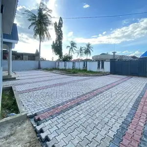 4bdrm House in Mbweni Malindi, Kinondoni for sale