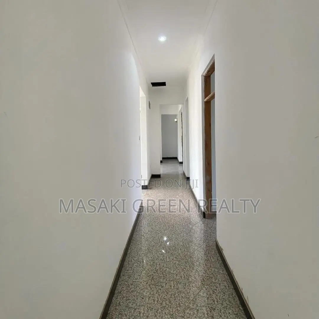4bdrm House in Mbweni Malindi, Kinondoni for sale