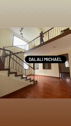 5bdrm Bungalow in Ada Estate for rent