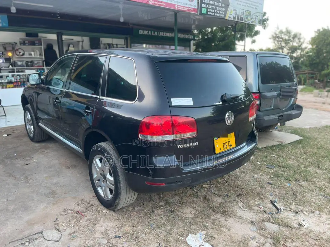 Volkswagen Touareg 2004 Black