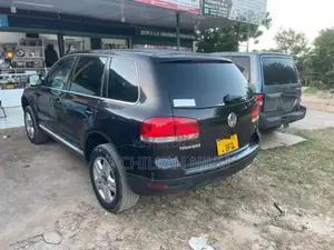 Volkswagen Touareg 2004 Black