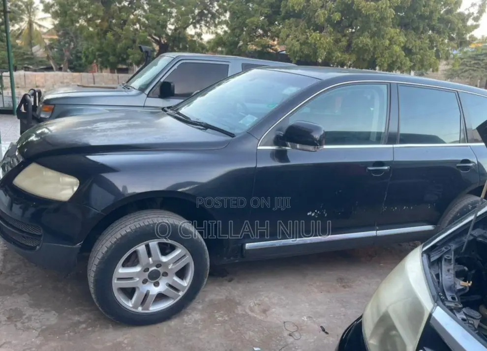 Volkswagen Touareg 2004 Black