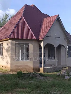 3bdrm House in Kanyama, Nyamongoro for sale