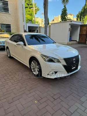 Toyota Crown 2014 Pearl