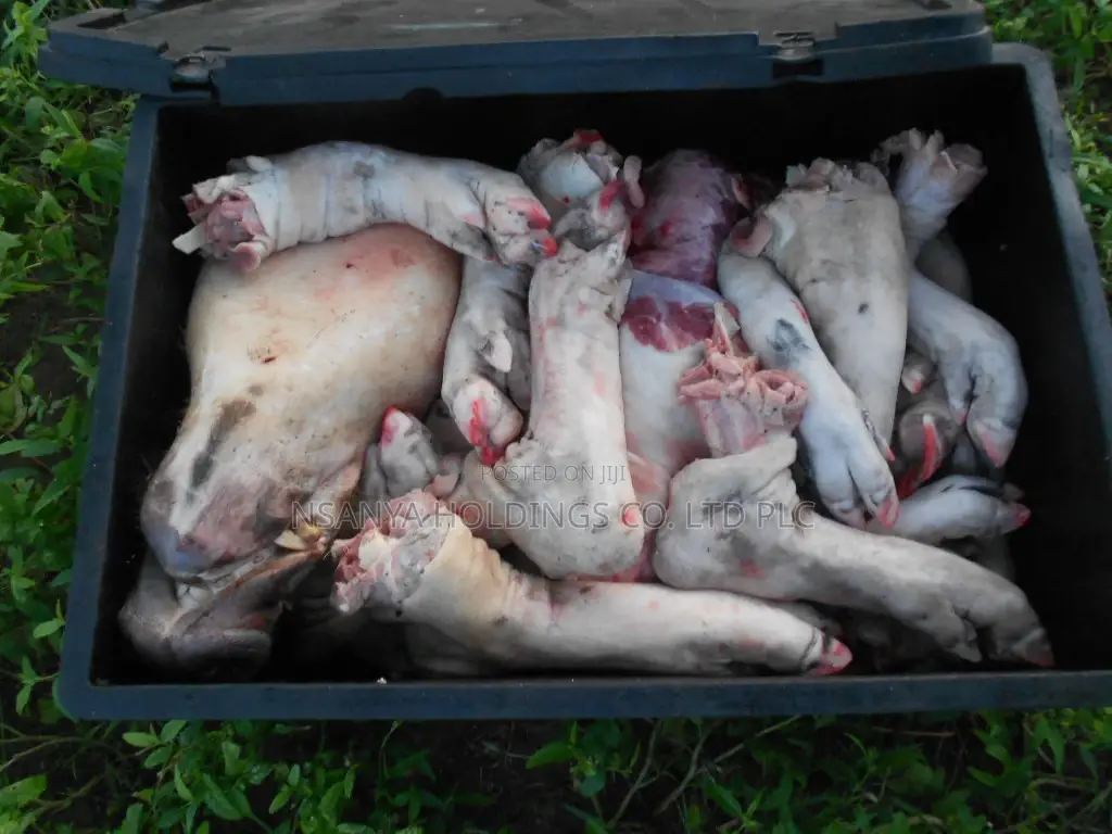 Tunauza Nyama Ya Nguruwe Ya Kawaida Kg 1 TSHS 15,000/=