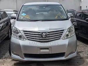 Toyota Alphard 2009 Silver