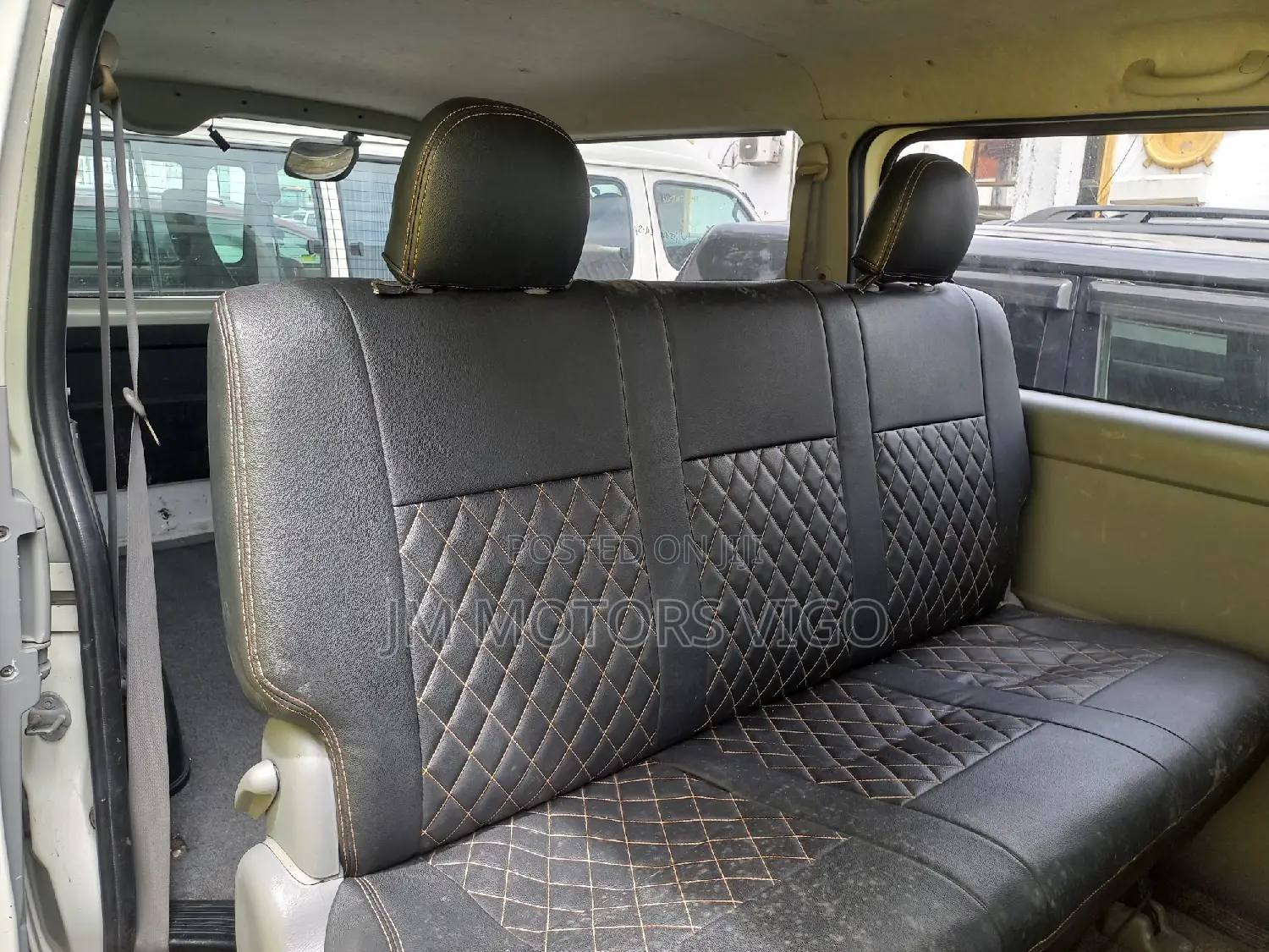 Toyota HiAce 2006 White