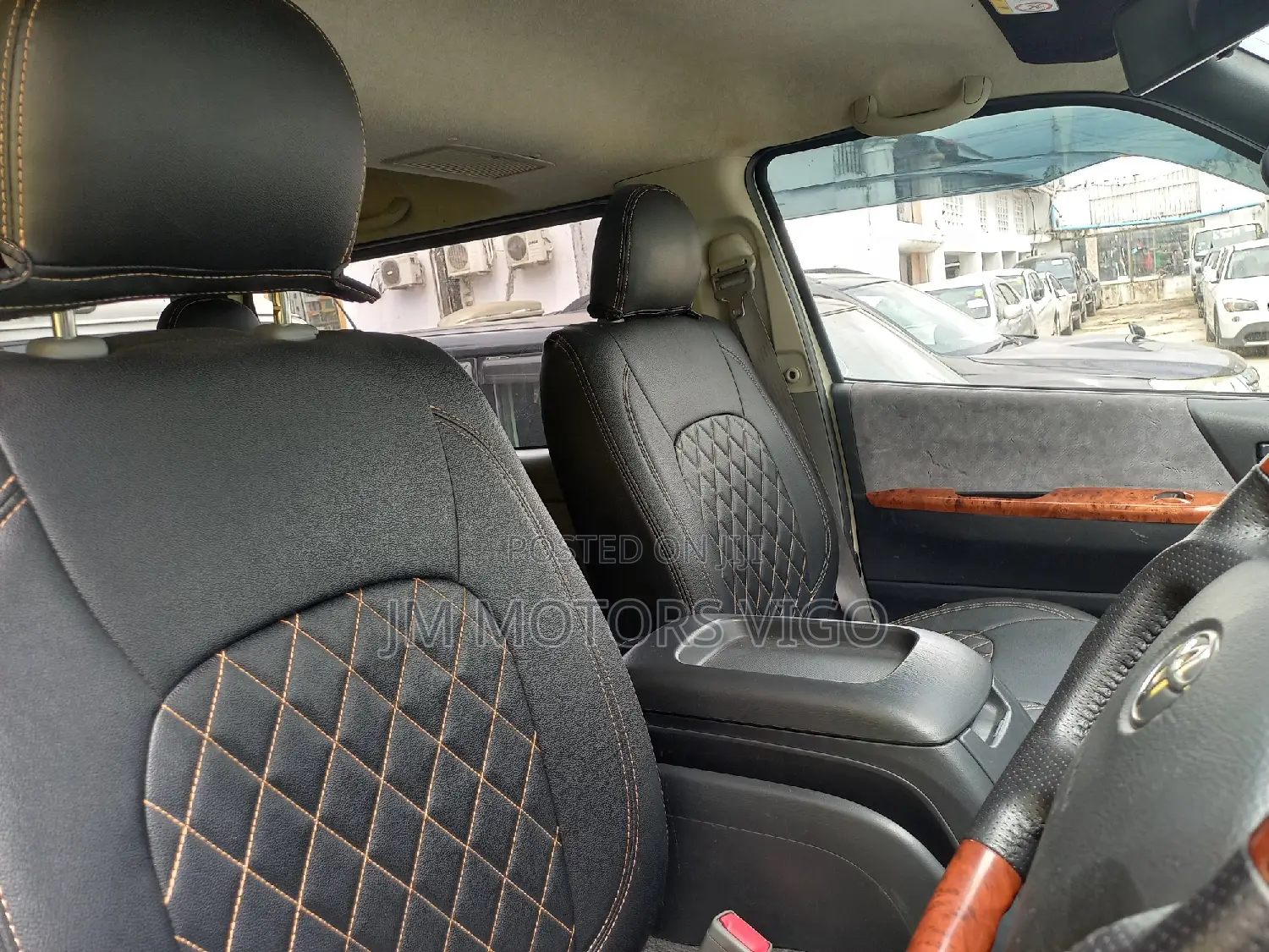 Toyota HiAce 2006 White