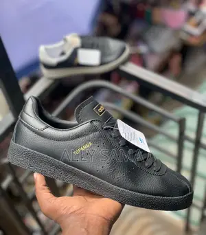 Mens Sneakers TOPANGA Black