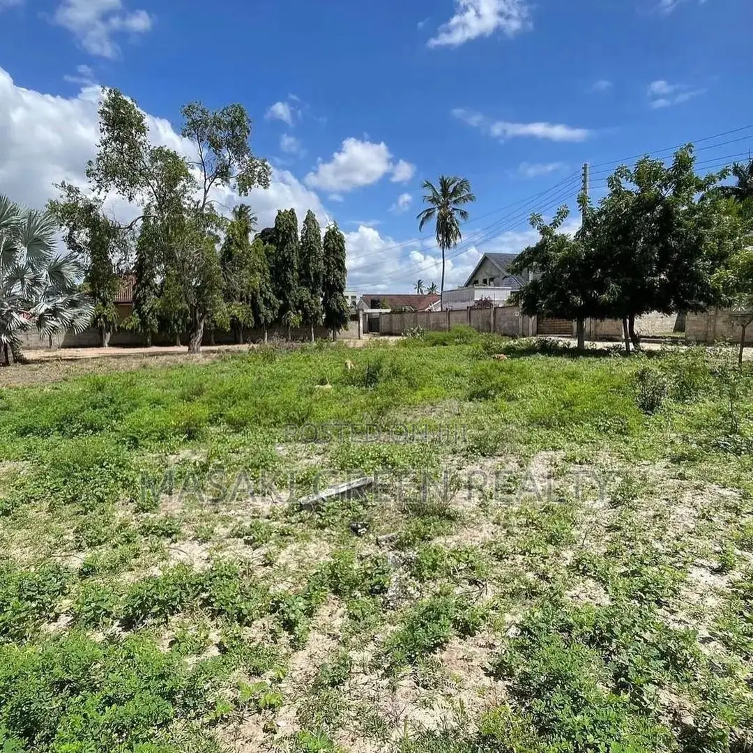 1420 SQM for Sale at Ununio Beach