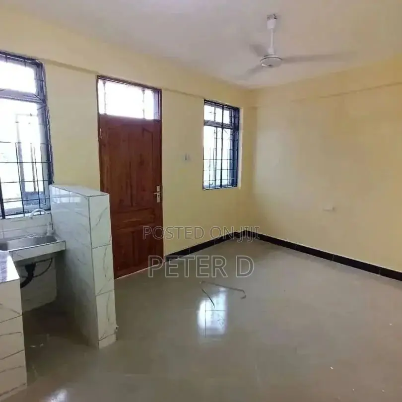 1bdrm Shared Apartment in Kimara for rent