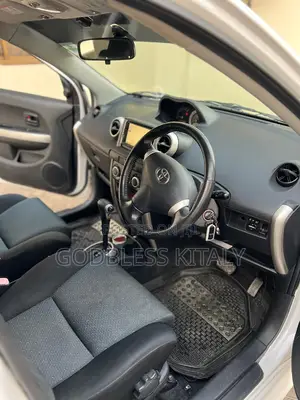 Toyota IST 2006 White