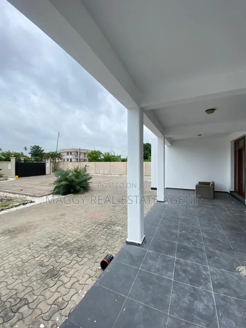 3bdrm House in Bunju Beach for rent