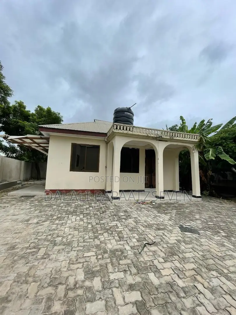 2bdrm House in Dalalipapaatzseven, Kinondoni for rent